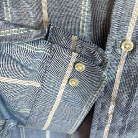 Men’s button up - Picture 4 of 5